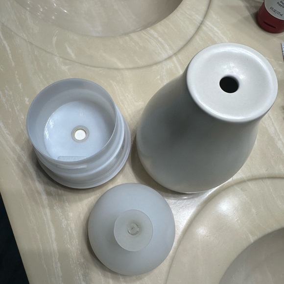 Essential Oil Diffuser - Picture 9 of 10